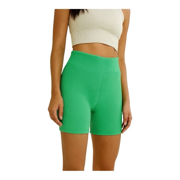 EleVen by Venus Williams Allure Biker Shorts M NWT | Green Apple Textured Knit - Picture 1 of 6